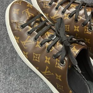 Men’s Louis Vuitton size 10 1/2 sneakers